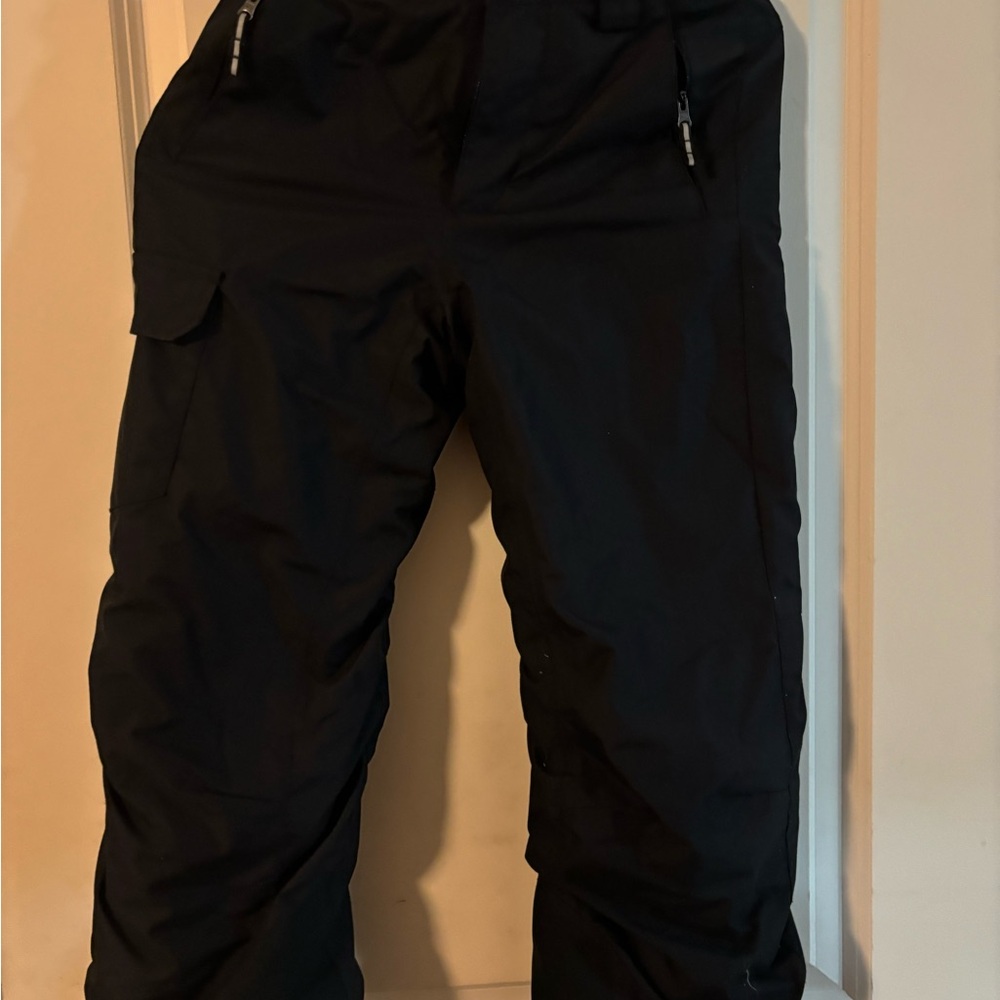 Kids Columbia Black ski Pants Durable and Versatile